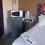S & V Accommodation